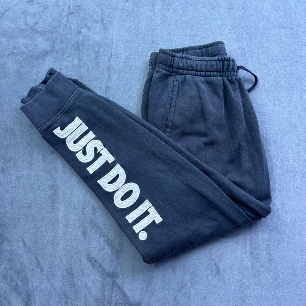 Nike Just Do It Fleece Joggers Mens Small Black Graphic Sweatpants AR2610-010